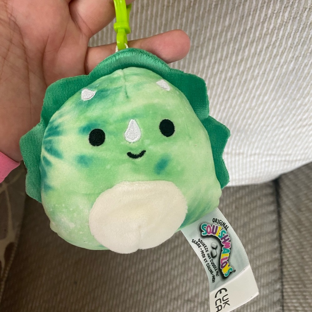 Squishmallow Rocio 3.5” clip
